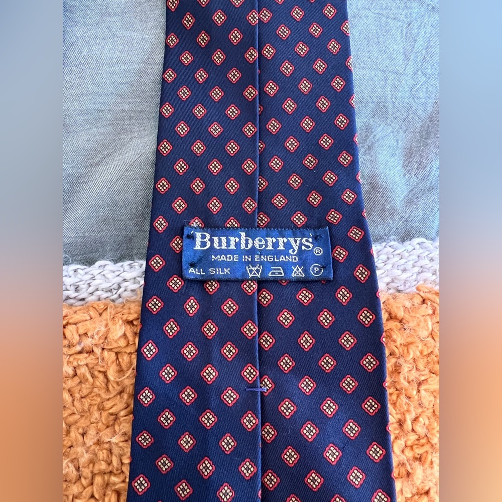 Vintage Burberry silk tie dark blue medallion pattern 100% silk